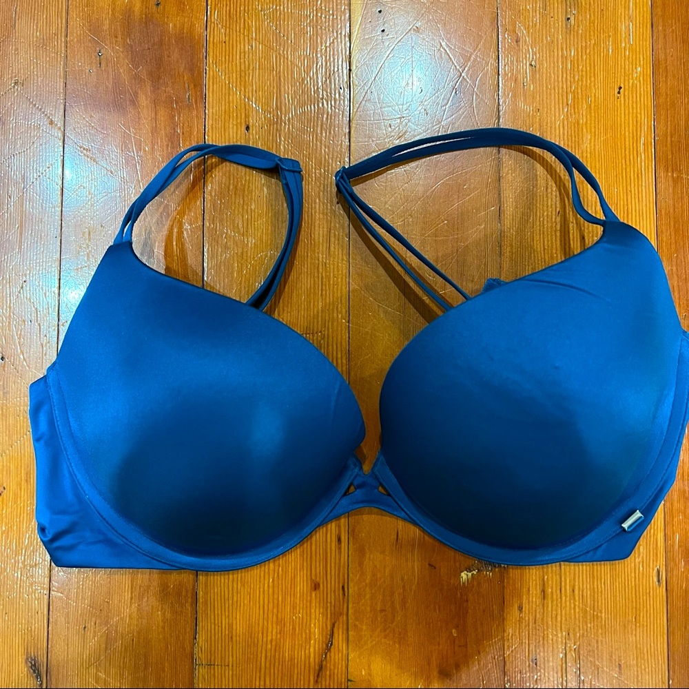 New Victoria's Secret Very Sexy Push Up/Pigeonnant